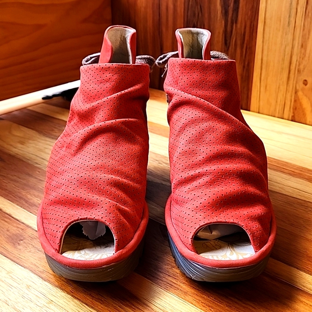 LIKE NEW Fly London Yema suede peep toe wedges size 41 - red orange rust color